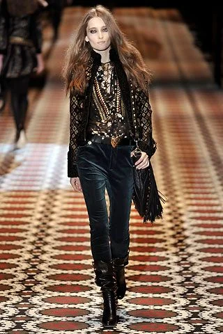 Look 32